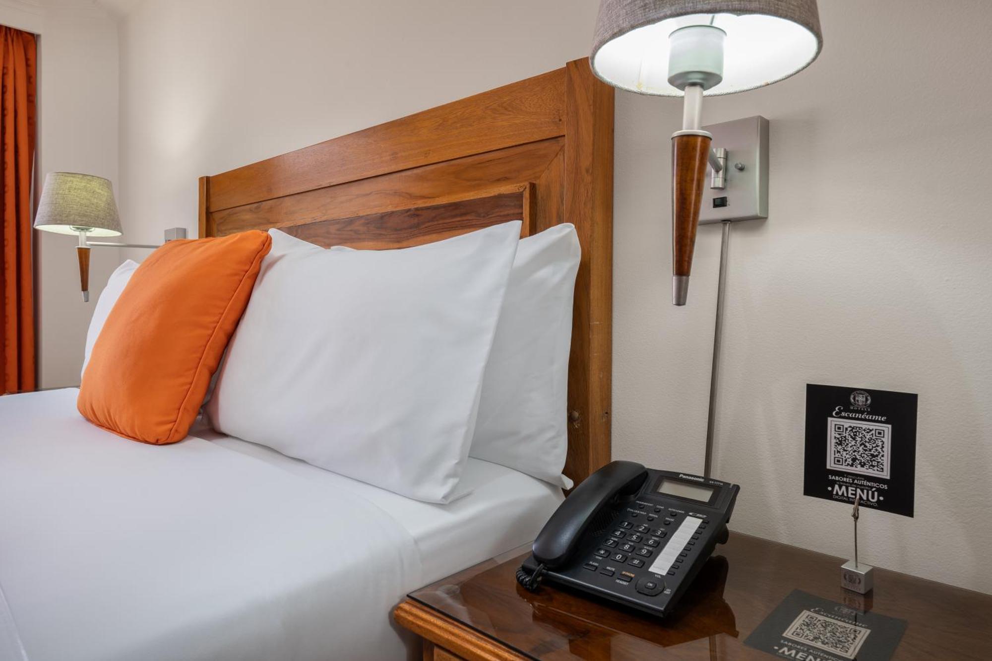Hotel Egina Богота Экстерьер фото